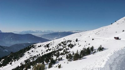 Auf dem Dolomiten Panoramaweg eröffnen sich malerische Ausblicke