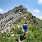 Zuletzt folgt der Anstieg über die steile Felsflanke der Kleinen Kreuzspitze