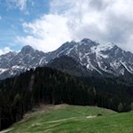 Blick von der Lanzwiesenalm auf die Olanger Bergwelt