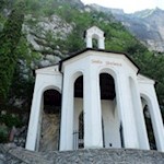 Costruita dai minatori nel 1935: la cappella di Santa Barbara presso Riva del Garda