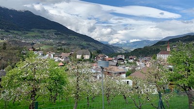 Idyllisch präsentiert sich das mittelalterlich geprägte Dorf Gufidaun