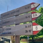 Die Wanderung von Kollmann zur Verena Kirche ist mit 1:40 h ausgeschildert