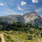 Der Seekofel prägt die Landschaft um den Pragser Wildsee