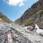 Im recht steilen Anstieg auf die Peitlerscharte