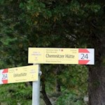 Der Weg zur Chemnitzer Hütte ist bereits mit den neuen Wanderschildern gekennzeichnet