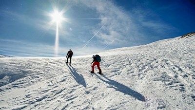 Im Schein der milden Wintersonne auf den Zendleser Kofel