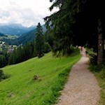 Familienfreundlich und nahezu eben: der Weg zum Sompuntsee