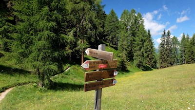 Die Wanderung auf die Kreuzspitze ist gut ausgeschildert