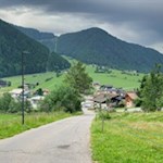 Von Vals folgt man zunächst der Straße Richtung Valler Jöchl