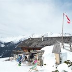 Auch-im-Winter-lädt-die-gemütliche-Uwaldalm-zur-sinnenfrohen-Einkehr-ein