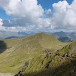 "Wie wird so weit die enge Brust, / Die weite Welt so voll von Lust!" (August von Fallersleben)