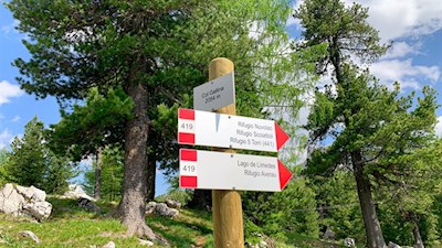 Auf dem Weg Nr. 419 zum Limides See