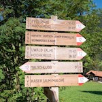 Der Aufstieg zur Uwaldalm ist mit 1h40' angegeben