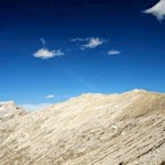 Der Pfad Nr. 3A führt zunächst nahezu eben in Richtung Sas Ciampac