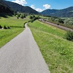 Kurze Abfahrtspassage zum Schwungholen vor dem Anstieg nach Pfulters