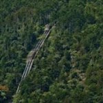 Durch mächtige Rohre werden die Wasser des Ledrosees in das Ponale Kraftwerk abgeleitet