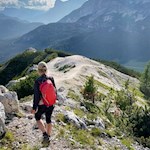 Descent from Col de Varda to the moutain hut of the same name