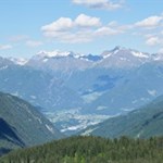 Während der Wanderung zu den Wumblsalmen erschließen sich weitreichende Ausblicke