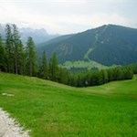 Ein Teil des Rückweges führt über eine Schipiste