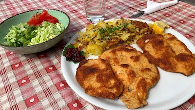 Wiener Schnitzel of the Dusler mountain hut