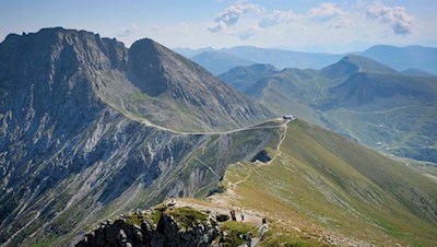 Auf dem Rückweg vom Ifinger sollte man sich einen Abstecher zur bereits sichtbaren Kuhleitenhütte nicht entgehen lassen