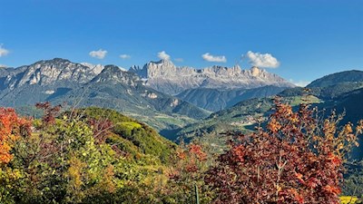 Herbstlicher Blick auf den Rosengarten