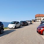 Die Wanderung auf die Platte beginnt im Weiler Platten