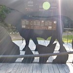 Längs des Hirtensteigs trifft man auf fünf anregende Stationen