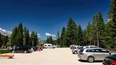 Car park at Punt de Sciaré 