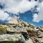 Das-etwas-andere-Gipfelkreuz-des-Kreuzkofel