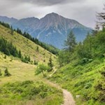 Hinter uns erhebt sich das Gaisjoch