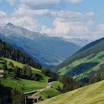 Bereits während des Anstiegs zur Busegge Alm öffnen sich schöne Ausblicke