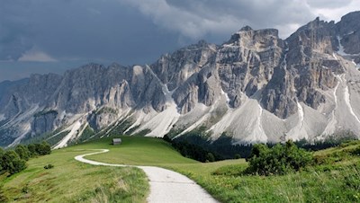 Der Weg von der Ciampcios Hütte zur Medalgeshütte führt durch eine berückende Landschaft