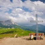Störes mit dem Settsass im Hintergrund