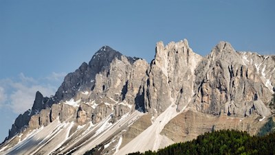 Blick auf den Tullen, die höchste Erhebung der Aferer Geisler