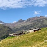 Aglsalm vor der Kulisse des Becher und des Wilden Freigers