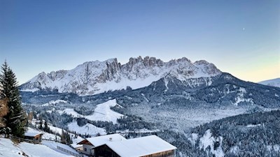 Auch auf dem Rückweg öffnen sich schöne Ausblicke auf den Latemar
