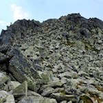 Über-die-schroffe-Nordflanke-auf-den-Rammelstein