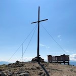 Steinermandl-auf-dem-Panoramarundweg-Jochtal