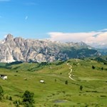 Il sentiero che sale sullo Störes attraversa un paesaggio alpino da sogno