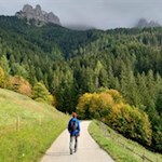 Vor der Kulisse des Latemar zurück nach Obereggen