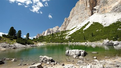 Lago di Lagazuoi lake