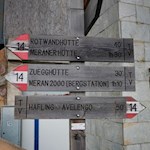 Der Aufstieg zur Zuegghütte ist mit 30 Minuten ausgeschildert