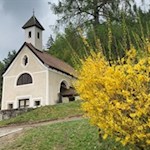 Neben dem Fonteklaus thront die Kapelle zum heiligen Rochus 