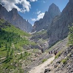 Escursione ai piedi del Sassolungo