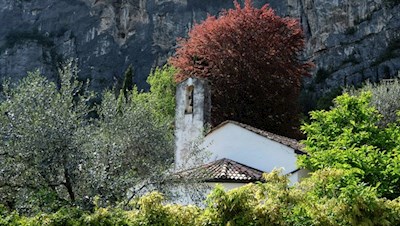 Das romanische Kirchlein San' Apollinare