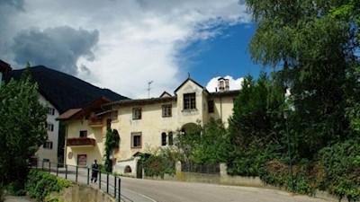 Einst errichteten Adelige und bischöfliche Hofbeamte in Vahrn herrschaftliche Wohnsitze