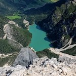 Zu Füßen des Seekofel erstreckt sich der weltberühmte Pragser Wildsee