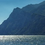 Wo sich Surfer aus aller Welt ein Stelldichein geben: Torbole am Gardasee