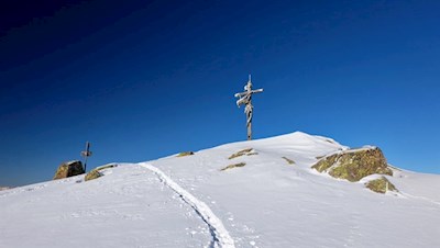 Gipfelkreuz der Außerraschötz